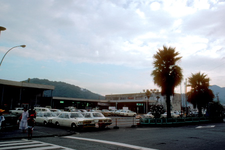 宇和島駅前