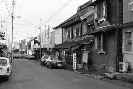 中心部の土蔵造りの家々