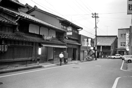 尾張町の料理屋寿屋