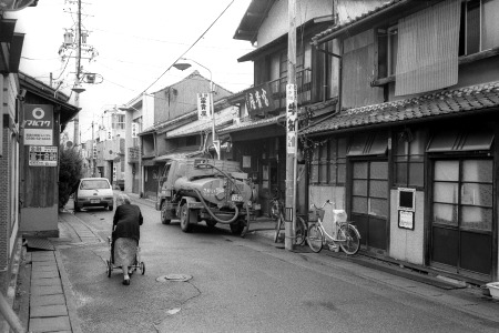 松阪城と松阪駅の中間あたり