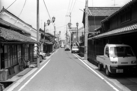 林家住宅「拾生屋」前