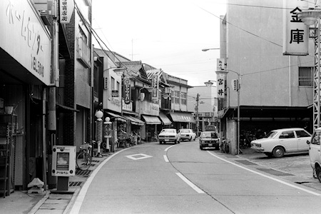 金屋口の商店街 金屋口の商店街