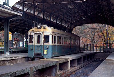 八瀬遊園駅のデナ501