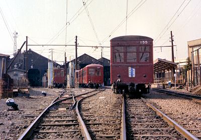 西桑名の車庫全景