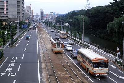 博多駅前