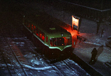 夜明け前の野辺地駅