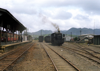 志布志駅