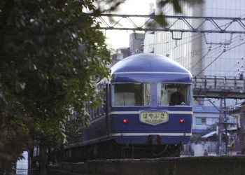 特急「はやぶさ」の20系客車