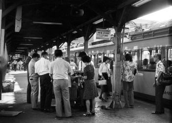 上野駅の移動売店