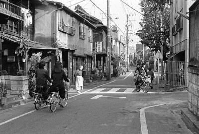 根岸と日暮里の境