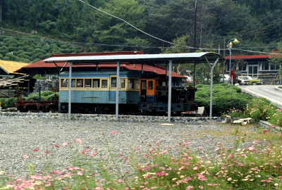 寸又峡温泉の保存車両